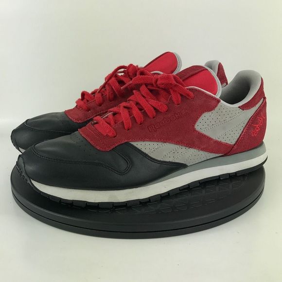 Reebok Classic Leather R12 'Stash' Black/Red Suede Shoes V54169 Men's Size 10 - Picture 1 of 12